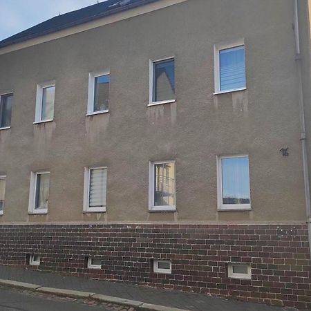 Kleine Gemuetliche Wohnung Цвиккау Экстерьер фото